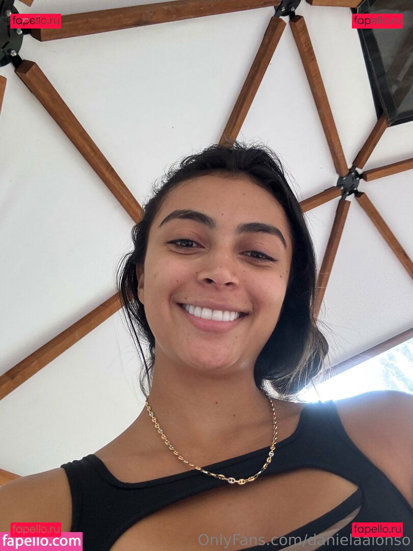 danielaalonso / daniella_alonso Onlyfans Photo Gallery 