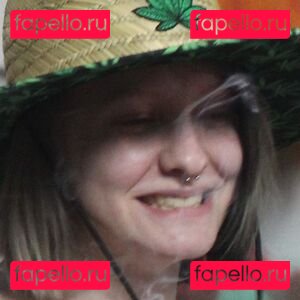 TheNerdandherBird / the_berd_nird Onlyfans Photo Gallery 