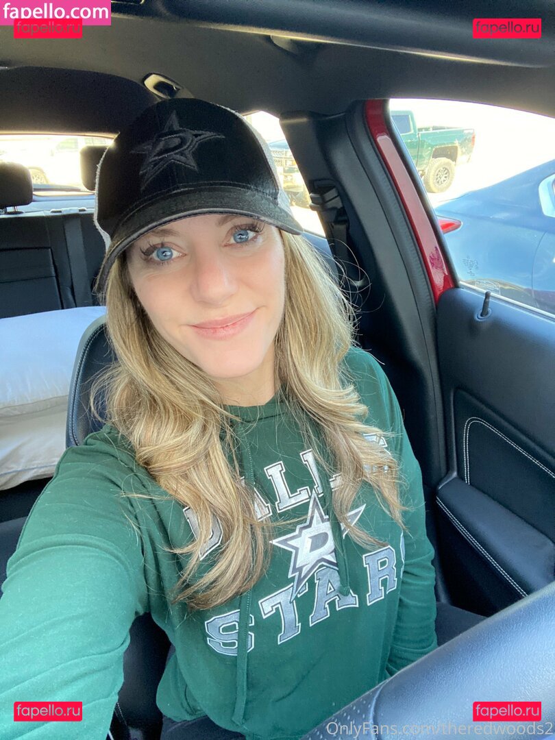 Heidi Redwood / mrsredwood / the.real.mrs.redwood Onlyfans Photo Gallery 