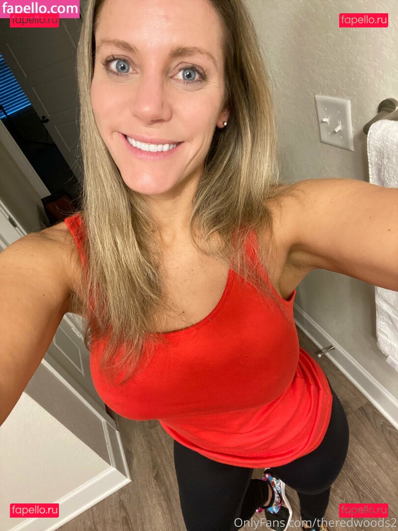 Heidi Redwood / mrsredwood / the.real.mrs.redwood Onlyfans Photo Gallery 