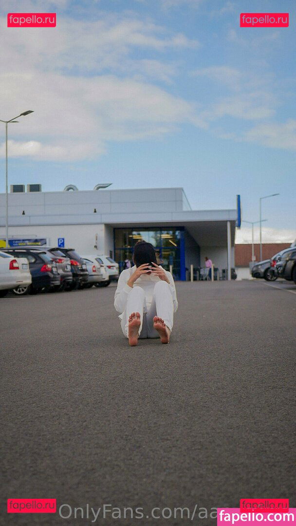 aanyafeat / aanyalife Onlyfans Photo Gallery 