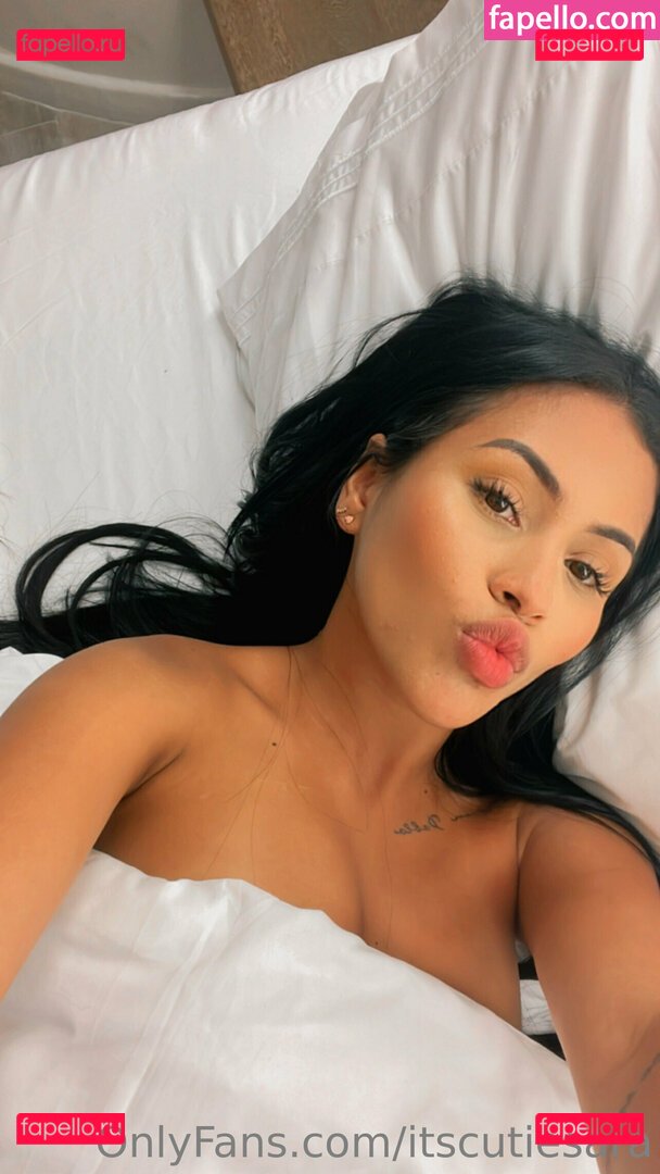 itssarahdotcom_ / itsthesaracutie