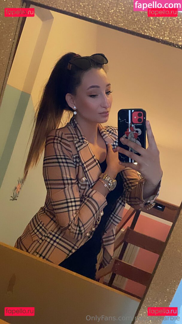 naedabarbie / nayadebarbie Onlyfans Photo Gallery 