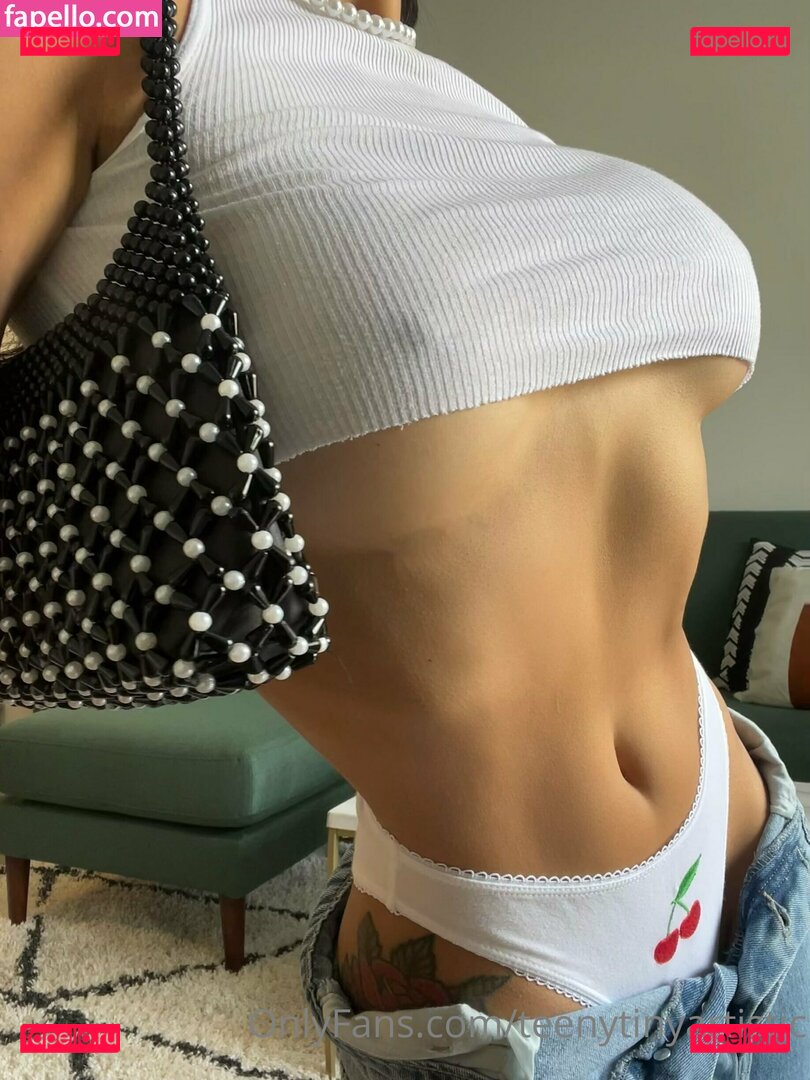 teenytinyartistic Onlyfans Photo Gallery 