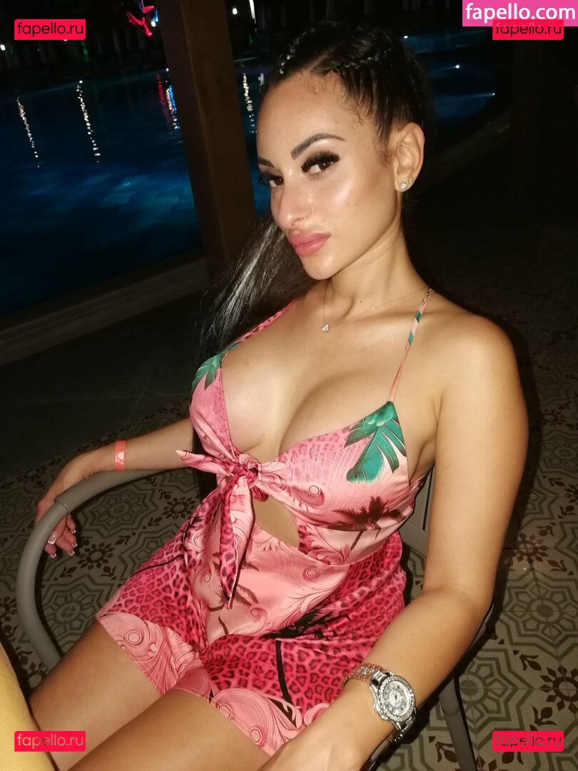 Princess Jas / Princess Jasmine / jaslove_21 / princessjas4ux Onlyfans Photo Gallery 