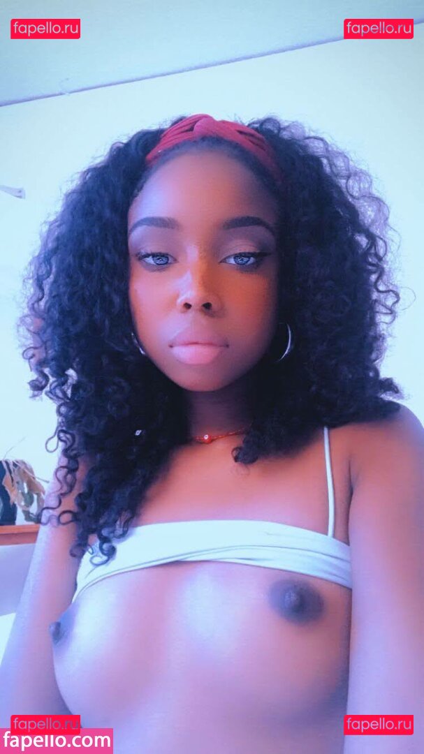 mishathefairy / mishathefairyy Onlyfans Photo Gallery 