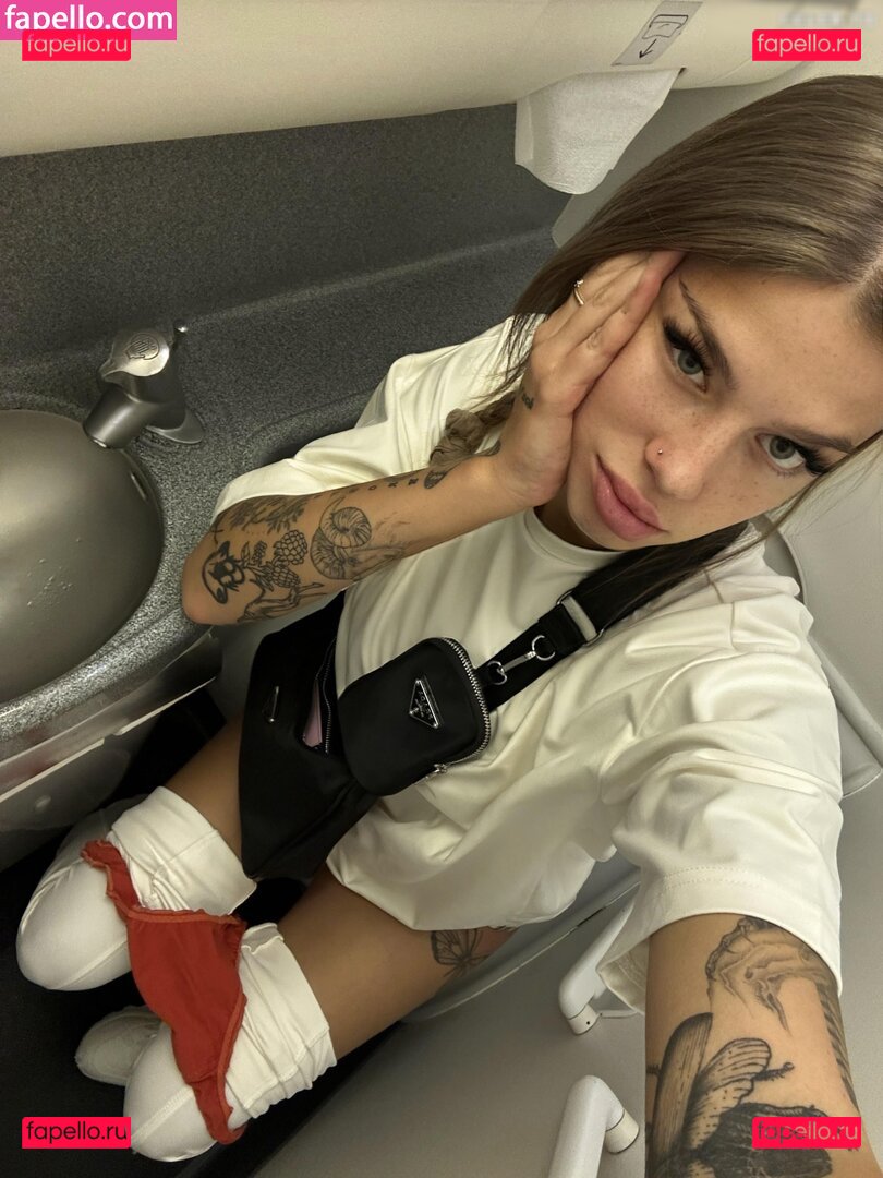 Kleinemausalex Nude Onlyfans Photo 17