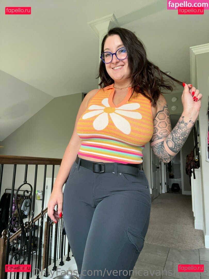 v3r0van5ing / veronicavansingfree Onlyfans Photo Gallery 