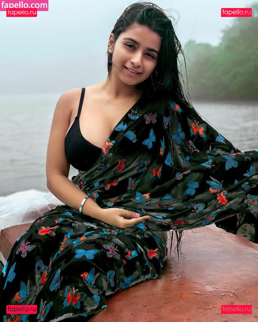 SUHANA KHAN Nude Onlyfans Photo 44