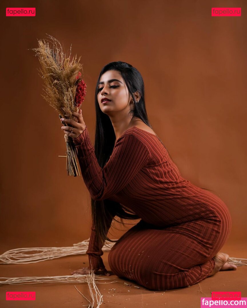 SUHANA KHAN Nude Onlyfans Photo 41