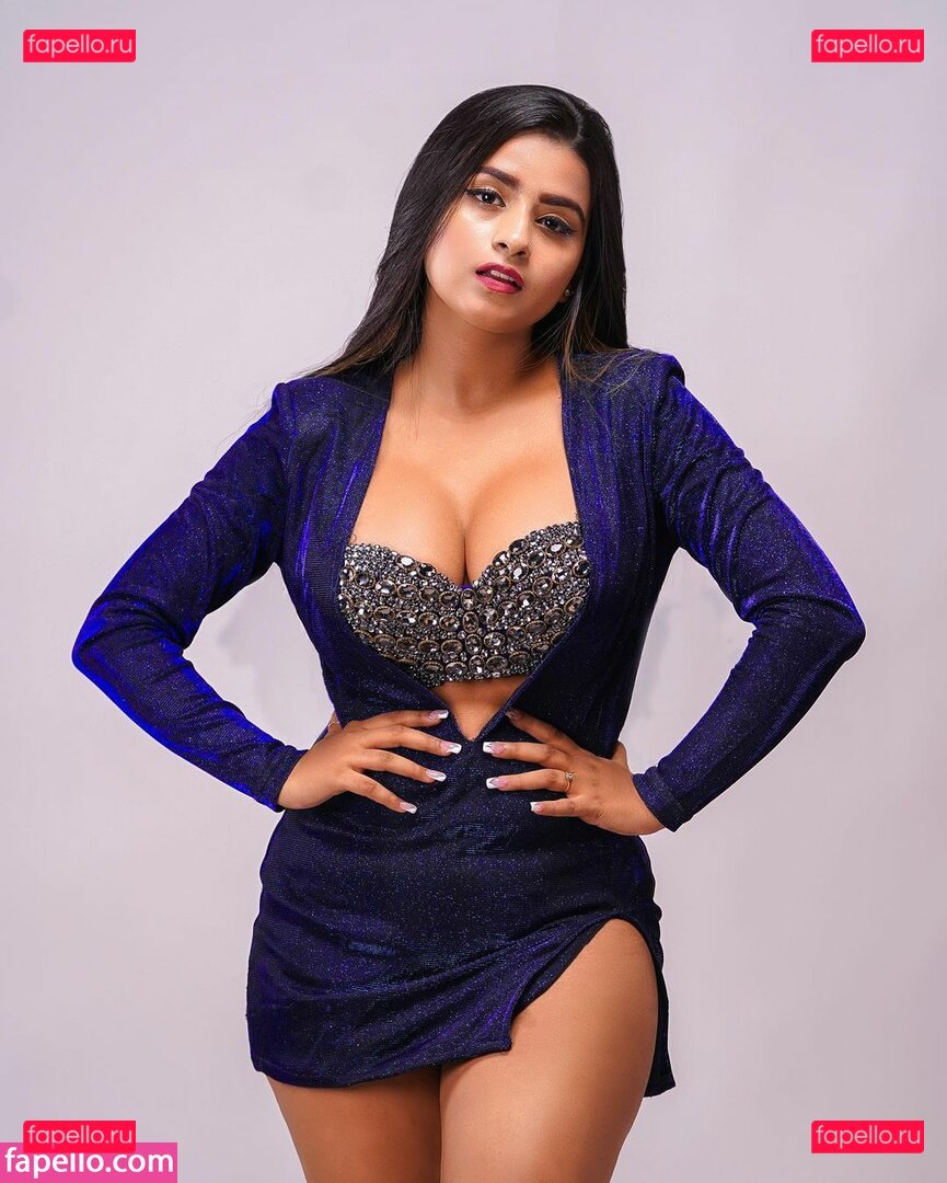 SUHANA KHAN Nude Onlyfans Photo 23