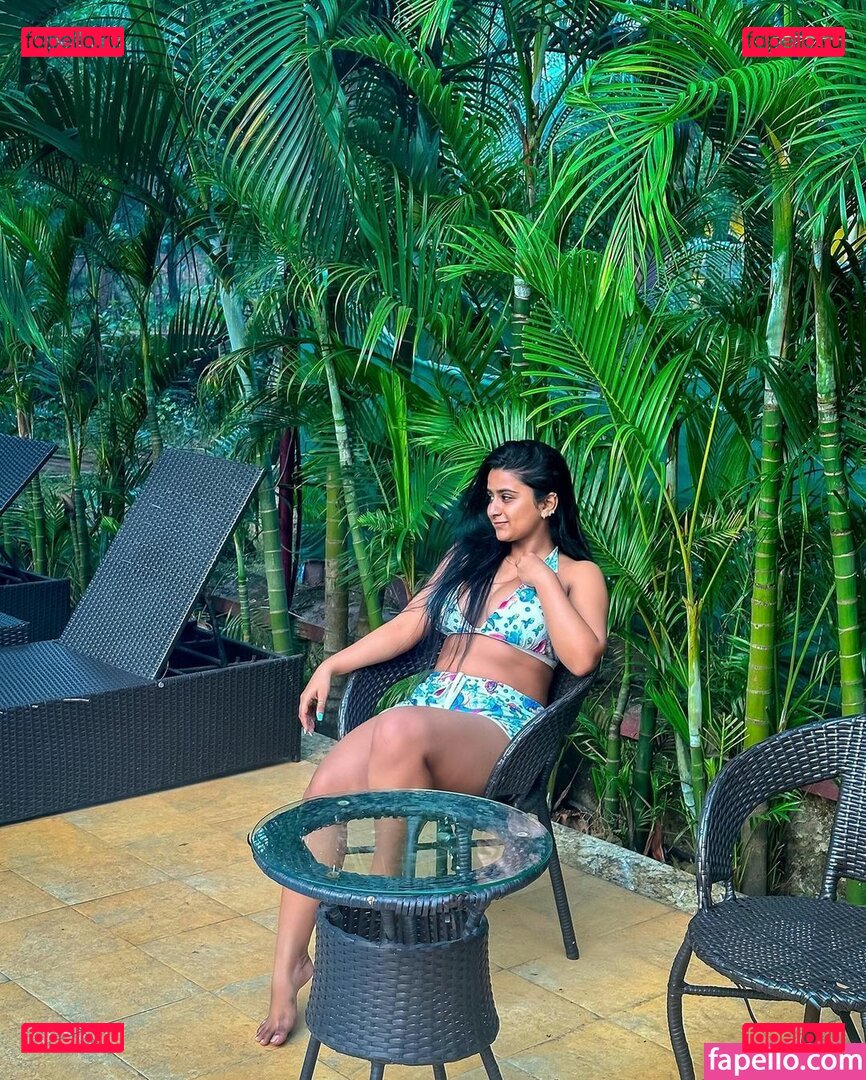 SUHANA KHAN Nude Onlyfans Photo 17