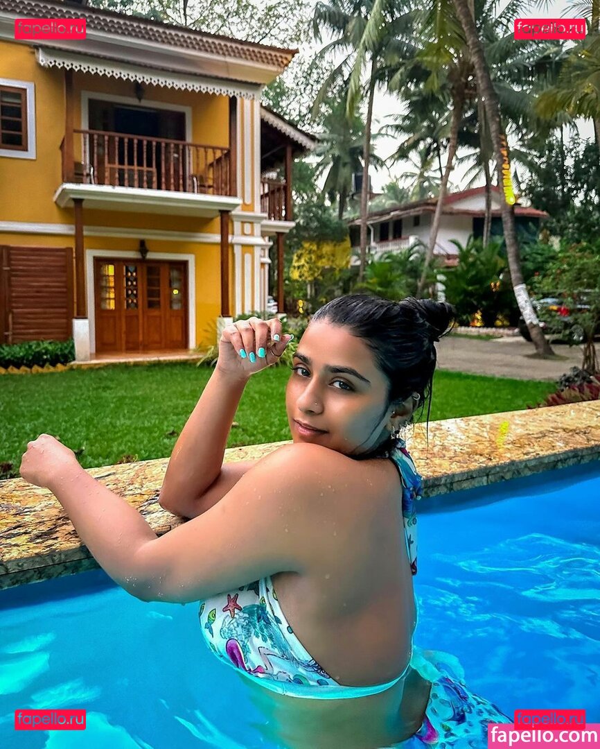 SUHANA KHAN Nude Onlyfans Photo 15