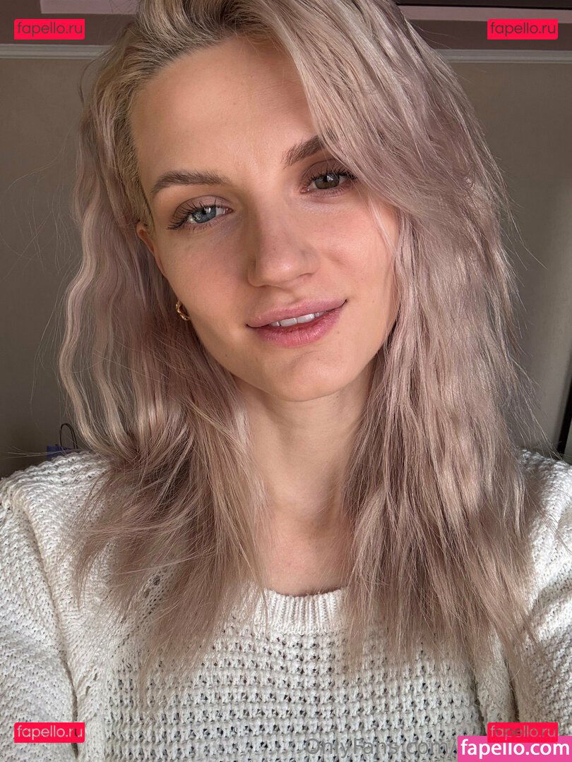 sandra_lux / sandra_lux0 Onlyfans Photo Gallery 