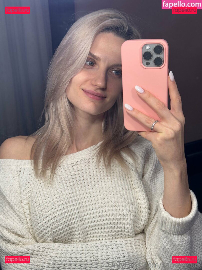 sandra_lux / sandra_lux0 Onlyfans Photo Gallery 