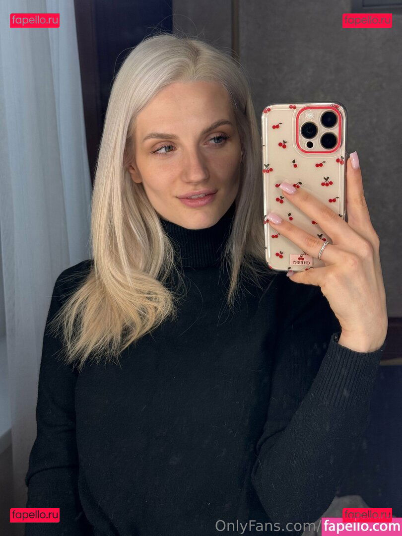 sandra_lux / sandra_lux0 Onlyfans Photo Gallery 