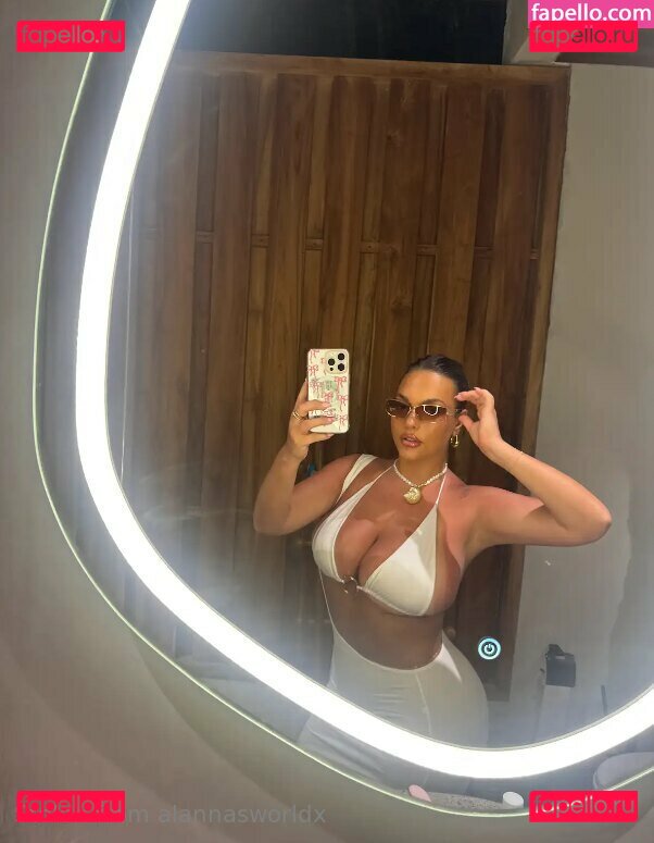 alannasworldx Nude Onlyfans Photo 16