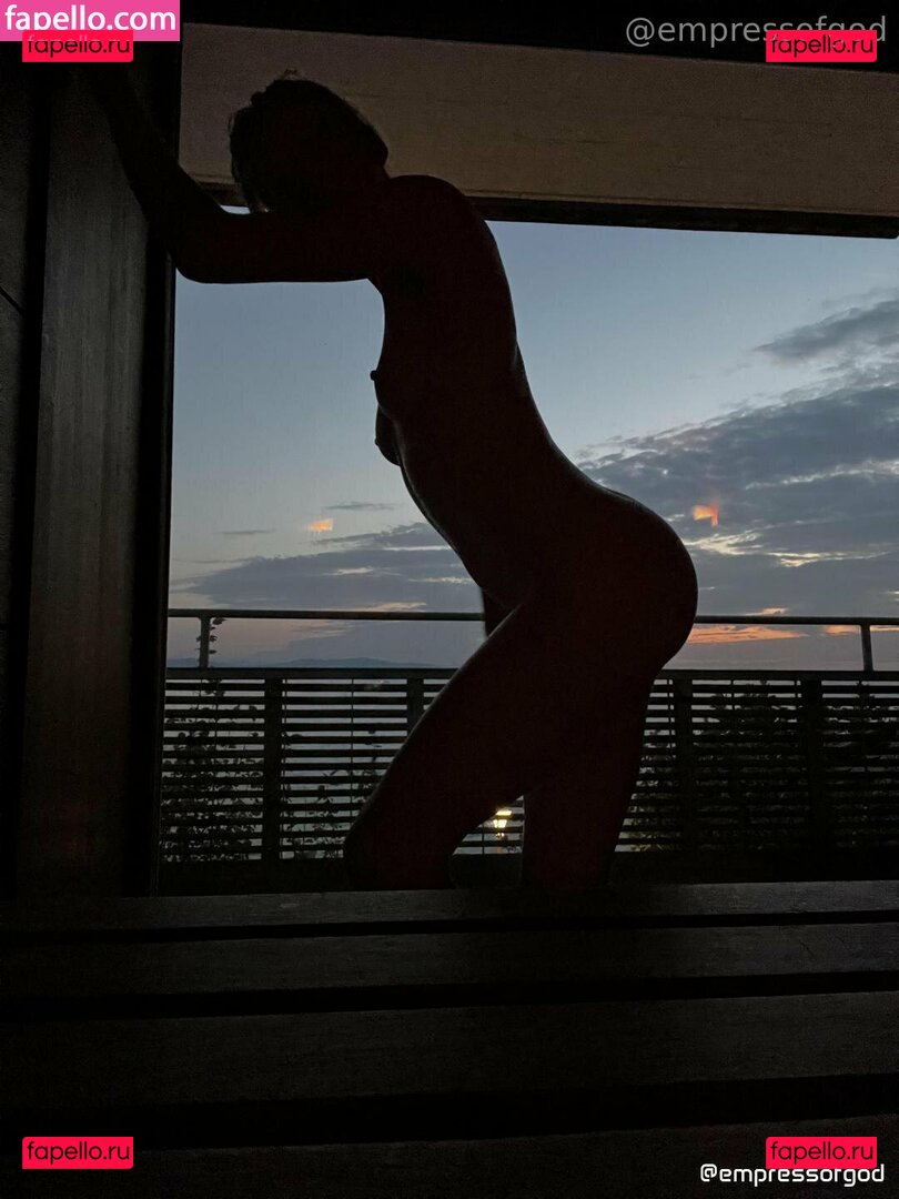 emely_xtc / emelycart_pur Onlyfans Photo Gallery 