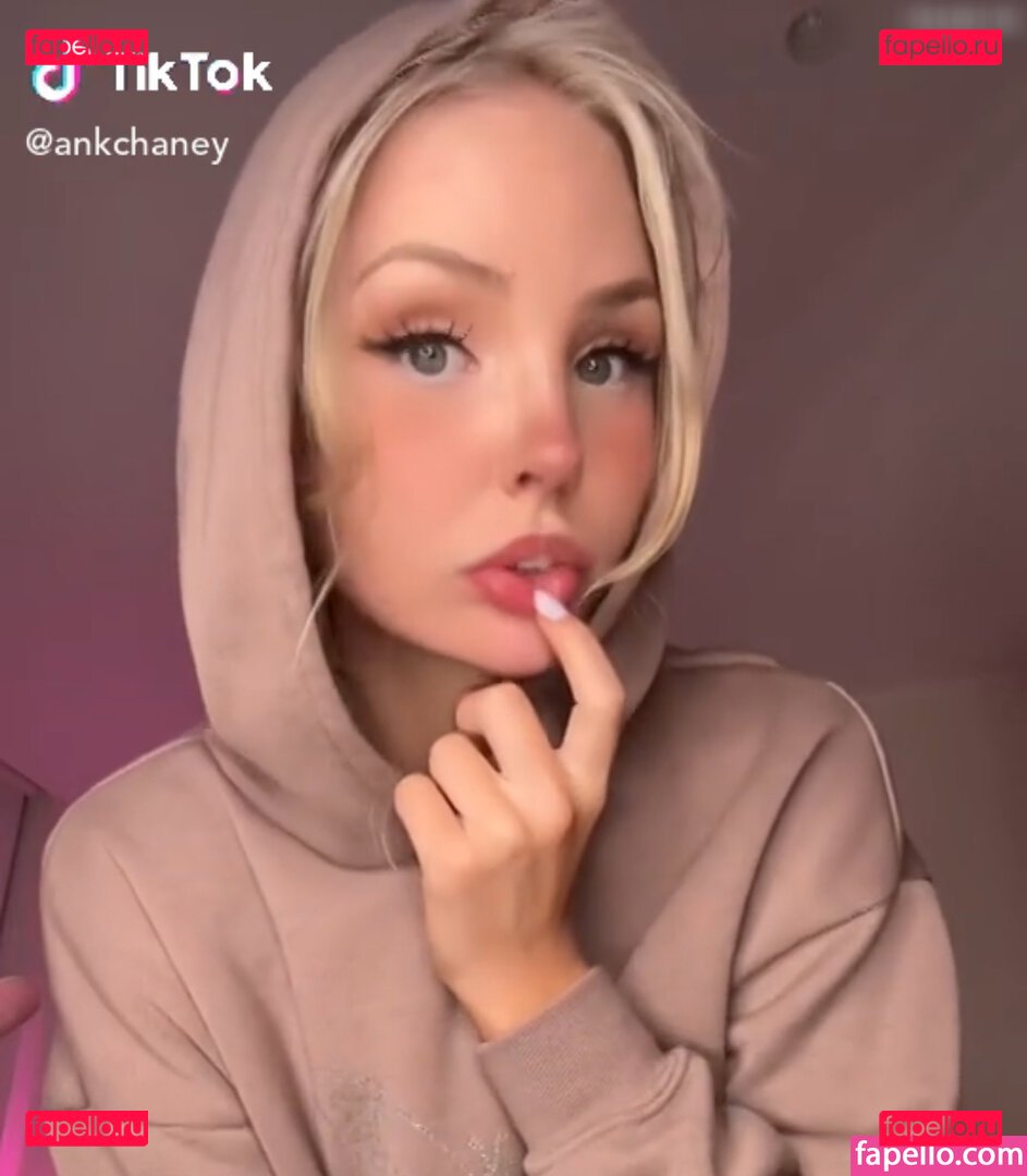 Wer ist das ? / https: / mariamarquez495 / mel_ma0211 Onlyfans Photo Gallery 