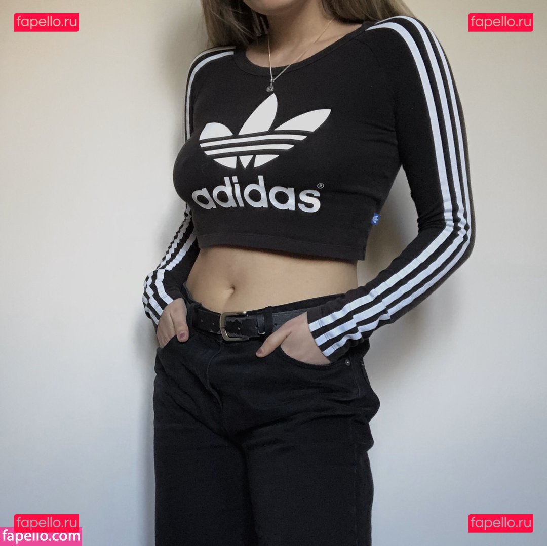 Extramimi / Mia Smith / mimimoonx / mimisounds Onlyfans Photo Gallery 