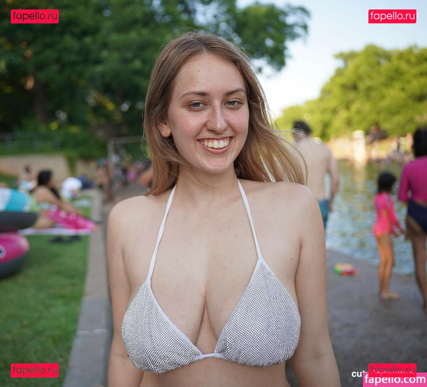 Extramimi / Mia Smith / mimimoonx / mimisounds Onlyfans Photo Gallery 