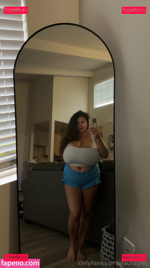 1alauragrey / alauragrey Onlyfans Photo Gallery 