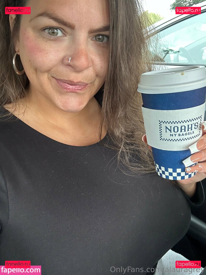 1alauragrey / alauragrey Onlyfans Photo Gallery 