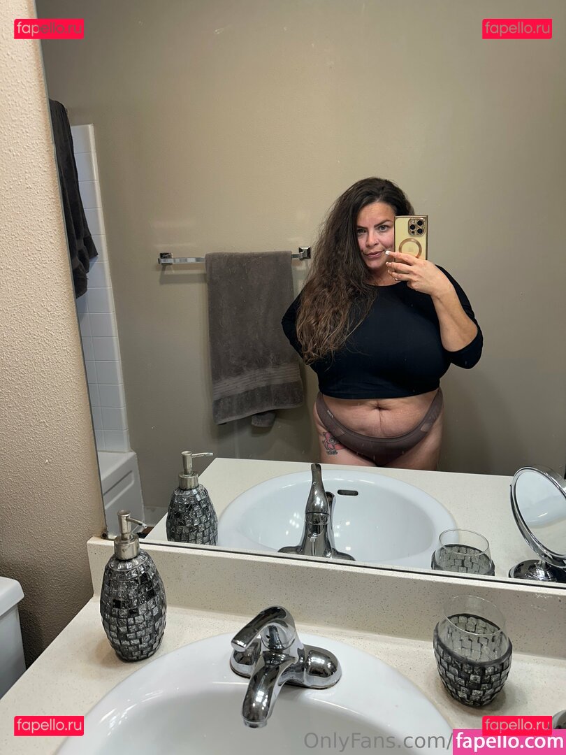 1alauragrey / alauragrey Onlyfans Photo Gallery 