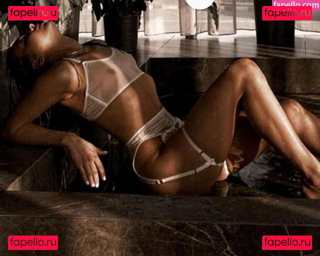 Eliz Fit / eliz_fit / eliz_fit_ Onlyfans Photo Gallery 