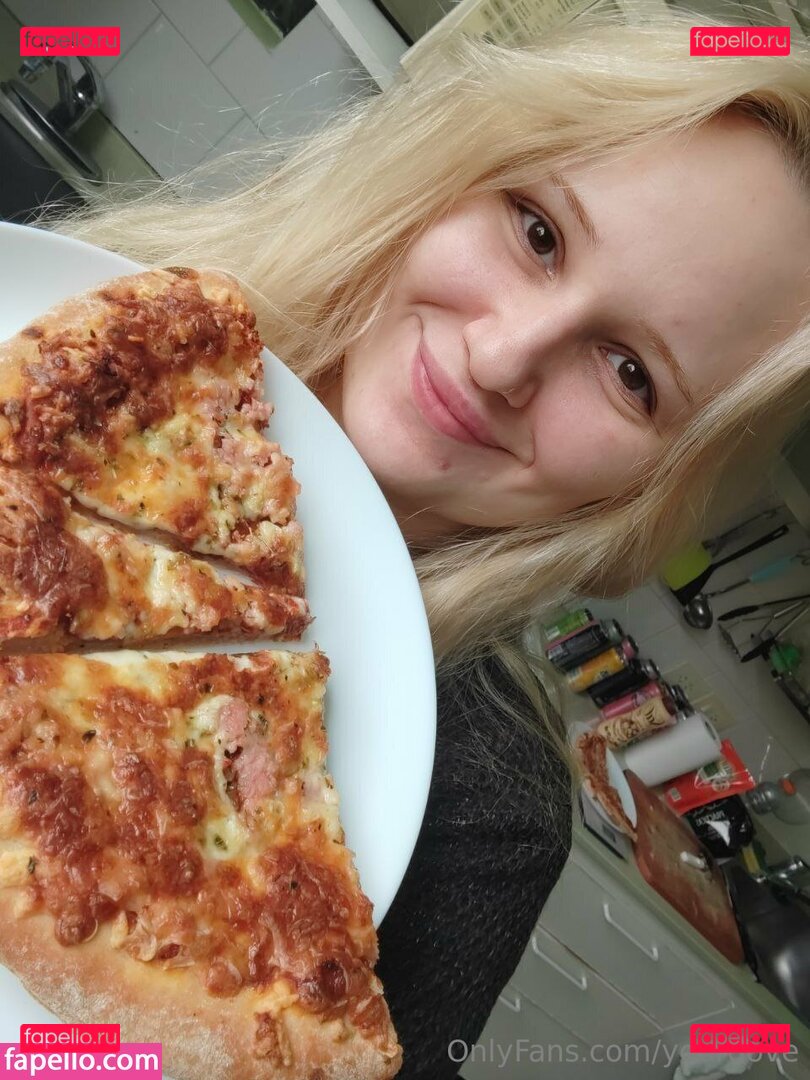 your_d0ve / yourdove Onlyfans Photo Gallery 