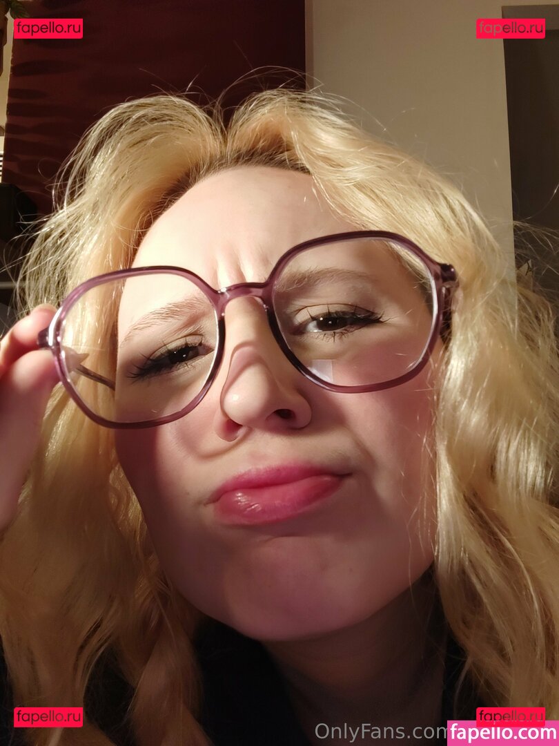 your_d0ve / yourdove Onlyfans Photo Gallery 