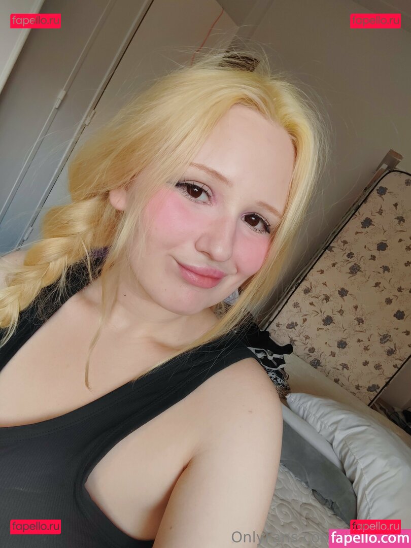 your_d0ve / yourdove Onlyfans Photo Gallery 