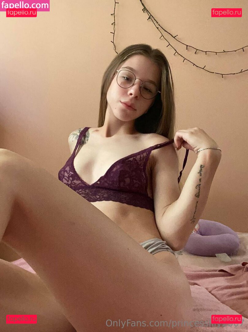 princesslily2007 Onlyfans Photo Gallery 