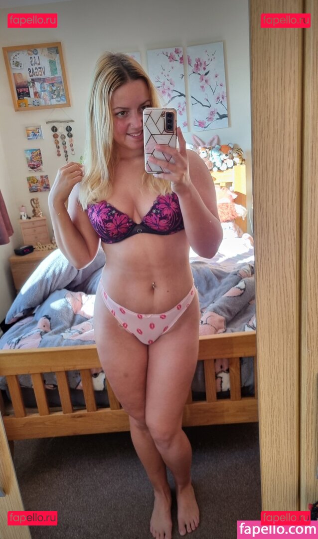 sophie.skipper Nude Onlyfans Photo 18