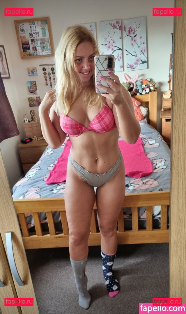 sophie.skipper Nude Onlyfans Photo 15