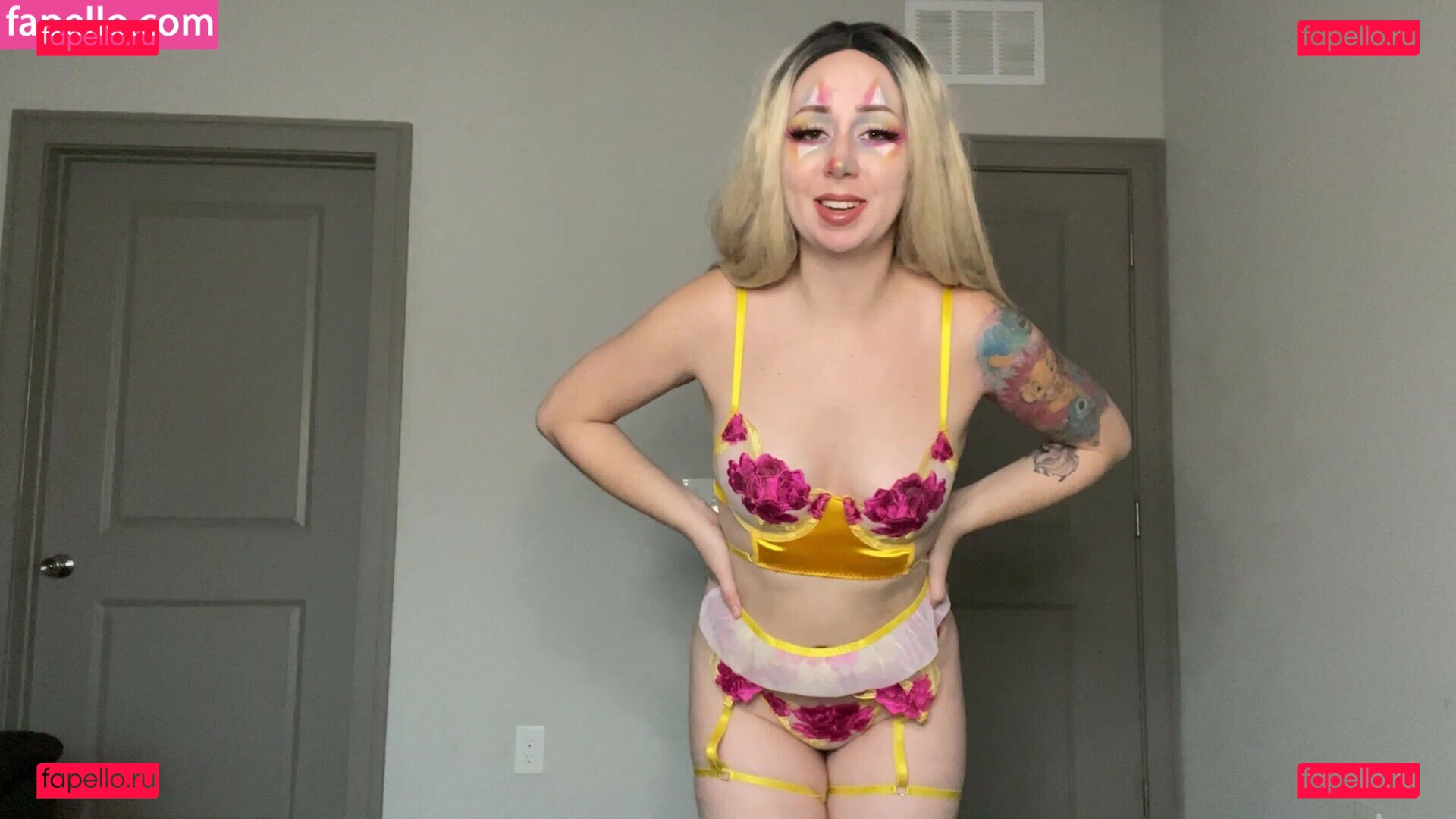 Clown Girls / cyberclowngirlsshow / h0rrorwh0re Onlyfans Photo Gallery 