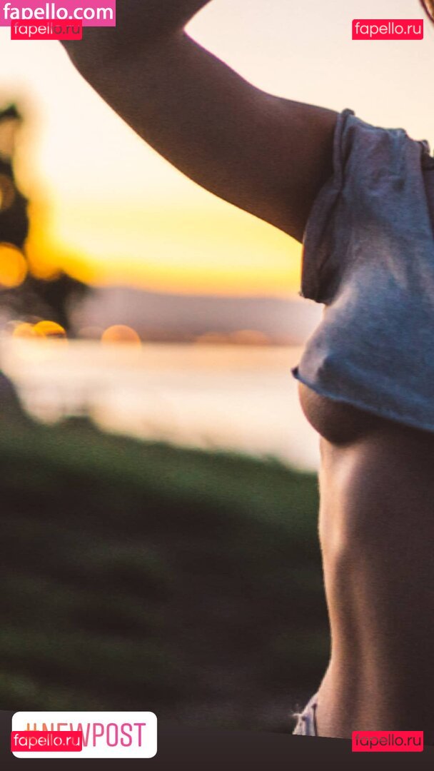 Zoe Phillips / lilmisszoe / zoephillips_xxo Onlyfans Photo Gallery 