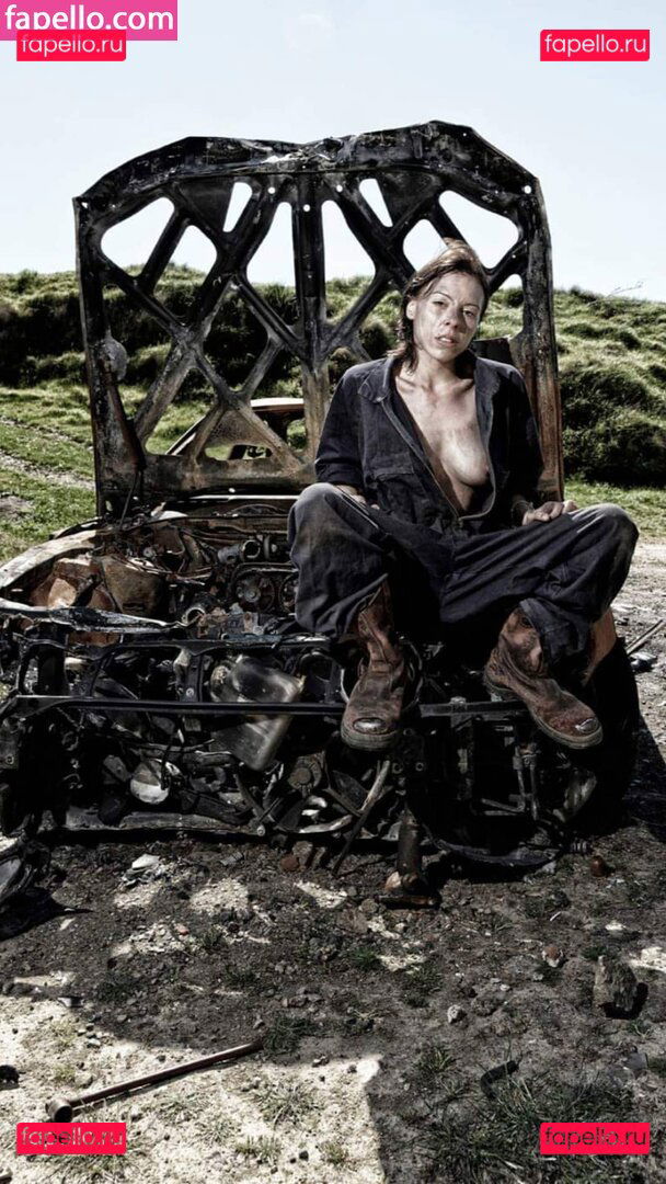 Zoe Phillips / lilmisszoe / zoephillips_xxo Onlyfans Photo Gallery 