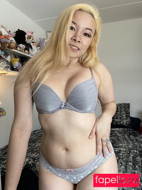 Celeste Orchid Nude Onlyfans Photo 21