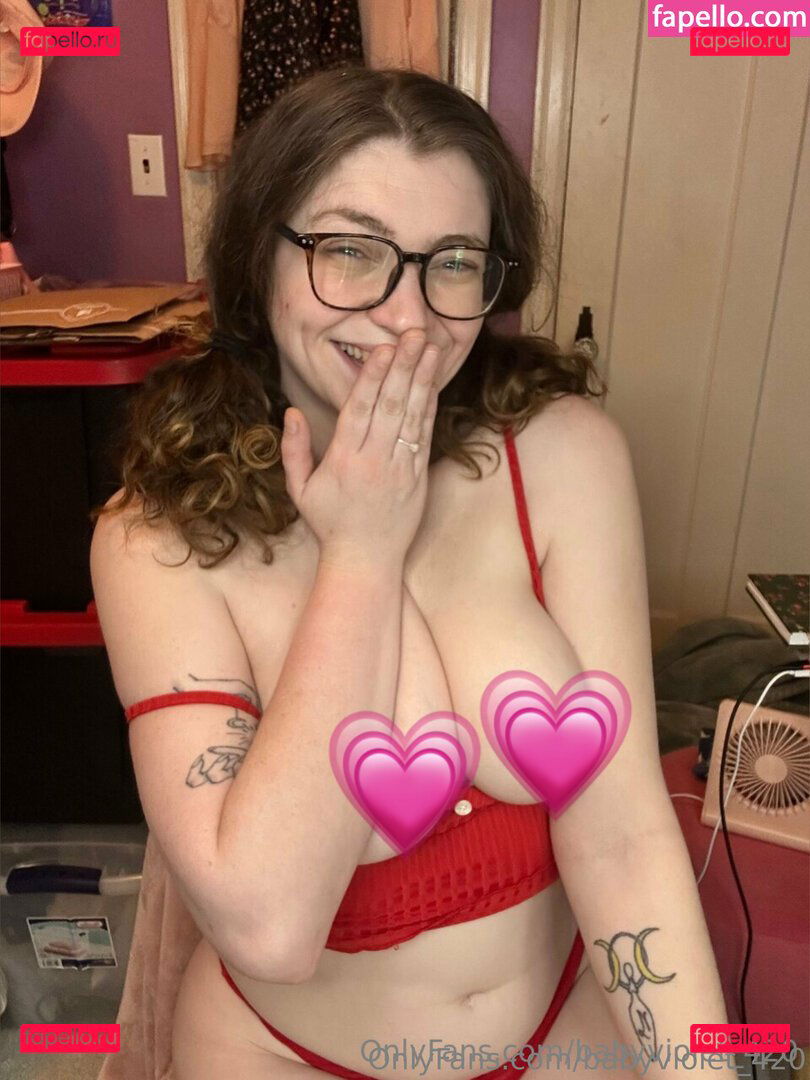 babyviol3t / babyviolet_420 Onlyfans Photo Gallery 