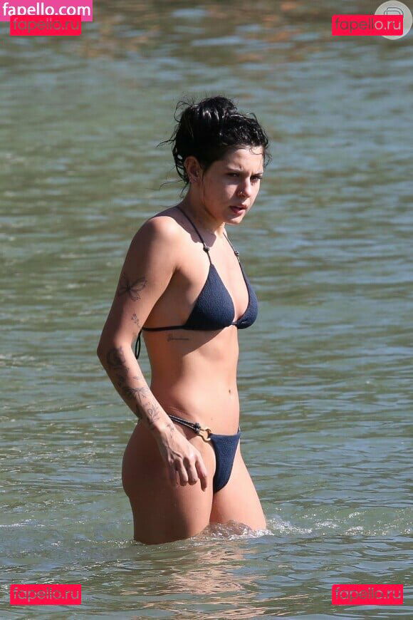 Ana Castela / anacastelacantora Onlyfans Photo Gallery 