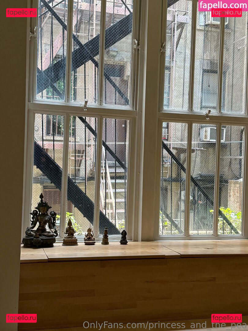 princess__and__the__pea / princess_and_the_pea Onlyfans Photo Gallery 