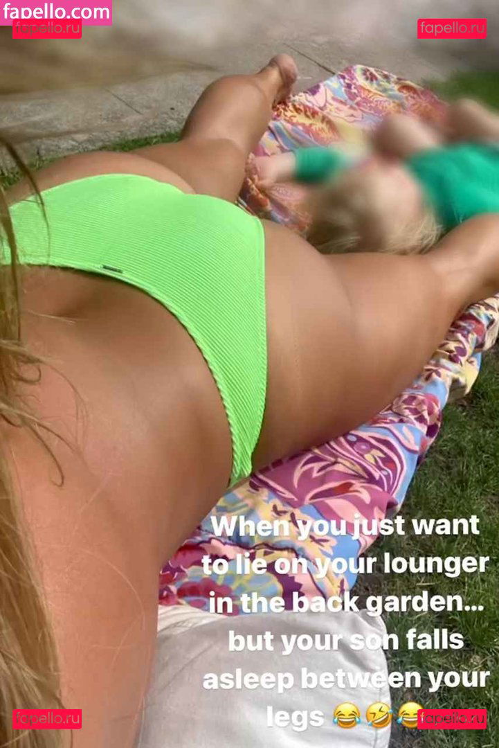 Danielle Nicholls / danni_nicholls / louddanielle Onlyfans Photo Gallery 