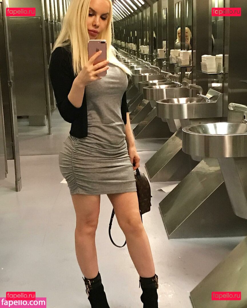 simonilicious Nude Onlyfans Photo 29