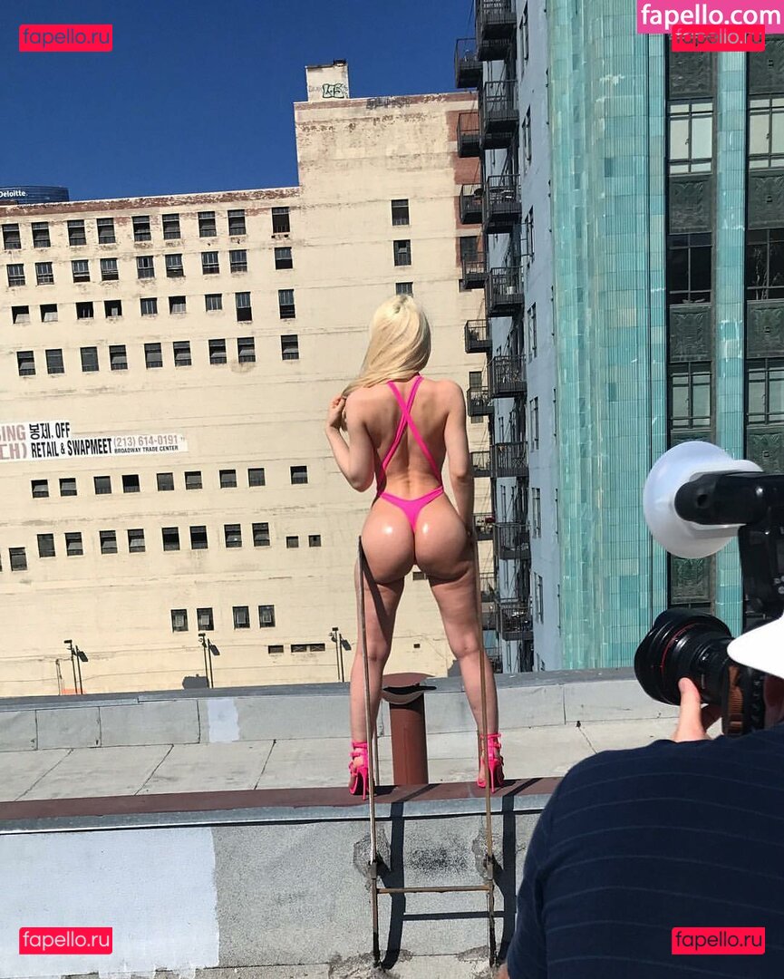 simonilicious Nude Onlyfans Photo 25