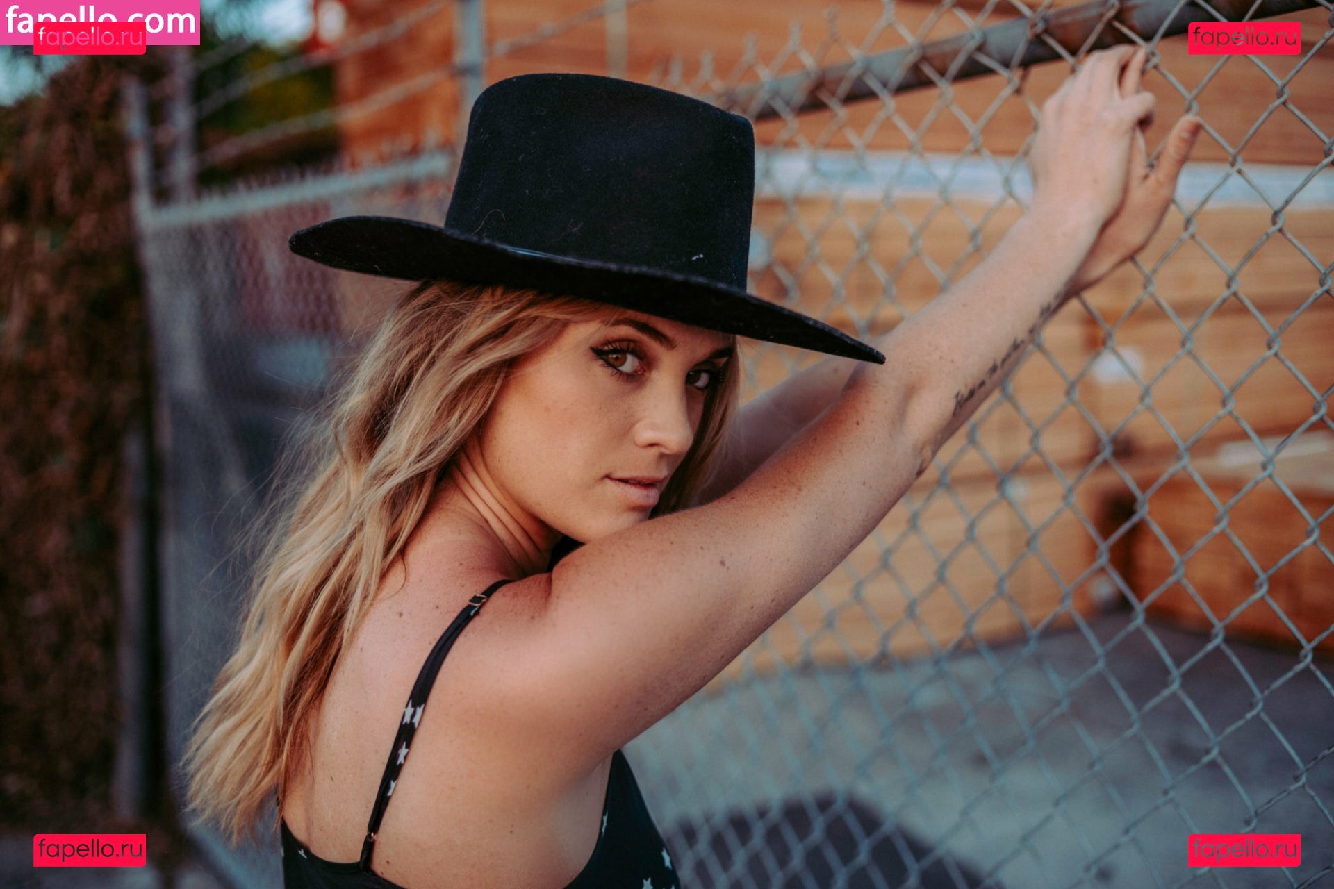 Sophia Scott / https: / sophiascott1234 / thesophiascott Onlyfans Photo Gallery 