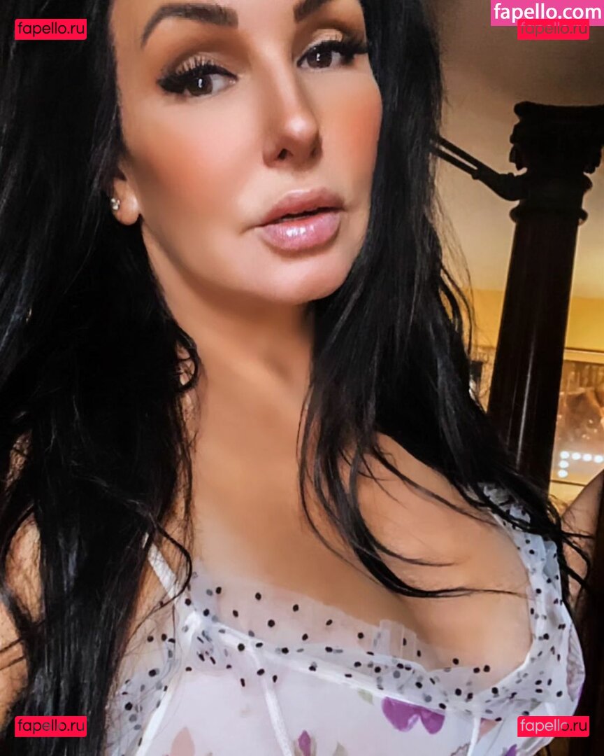 Sophia Scott / https: / sophiascott1234 / thesophiascott Onlyfans Photo Gallery 