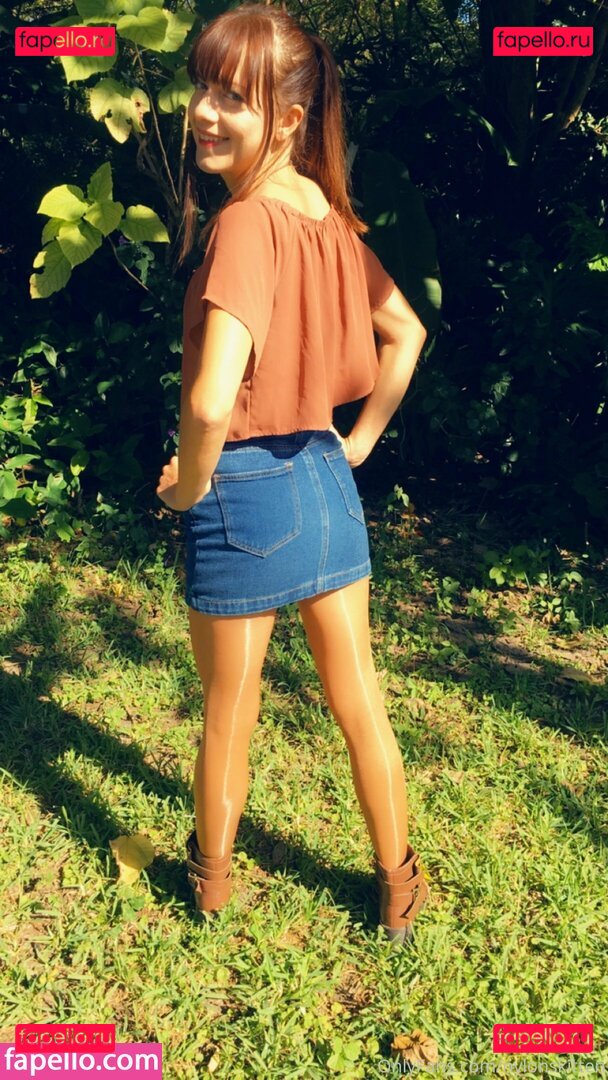 Nylonskitten / kittenlovesnylons Onlyfans Photo Gallery 