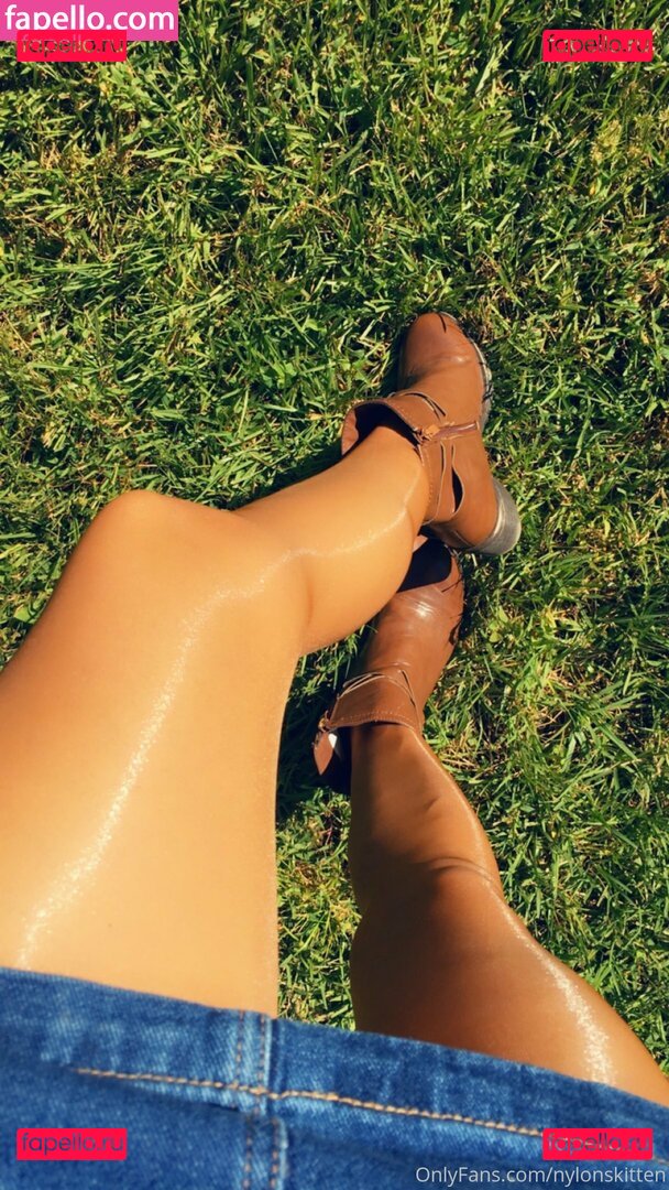 Nylonskitten / kittenlovesnylons Onlyfans Photo Gallery 