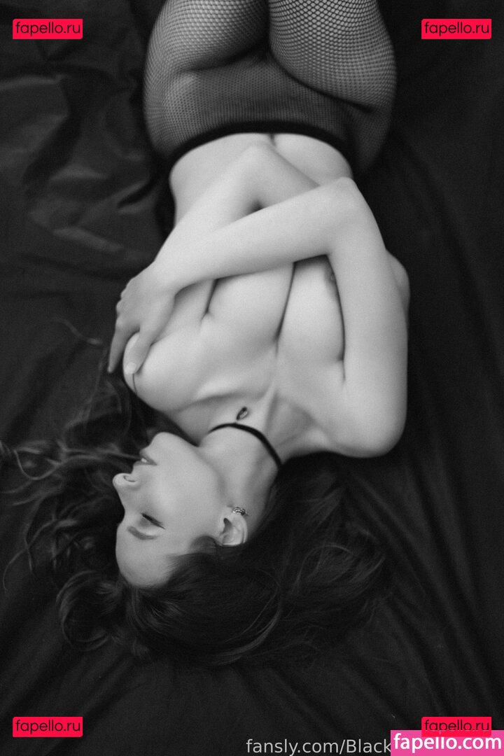 Black Fury Nude Onlyfans Photo 31